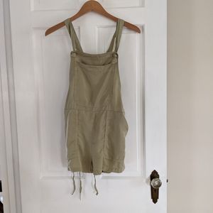 Urban outfitters BDG short overalls